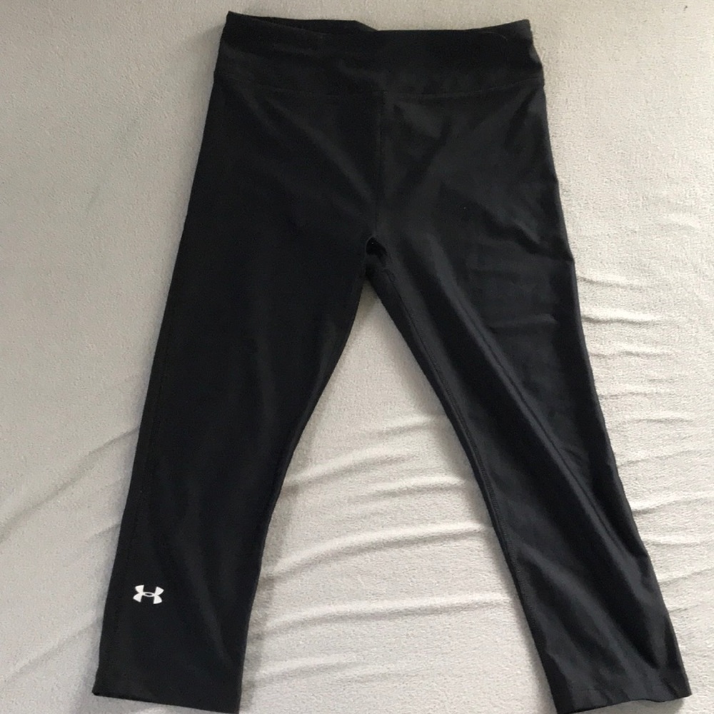 Black under armor leggings